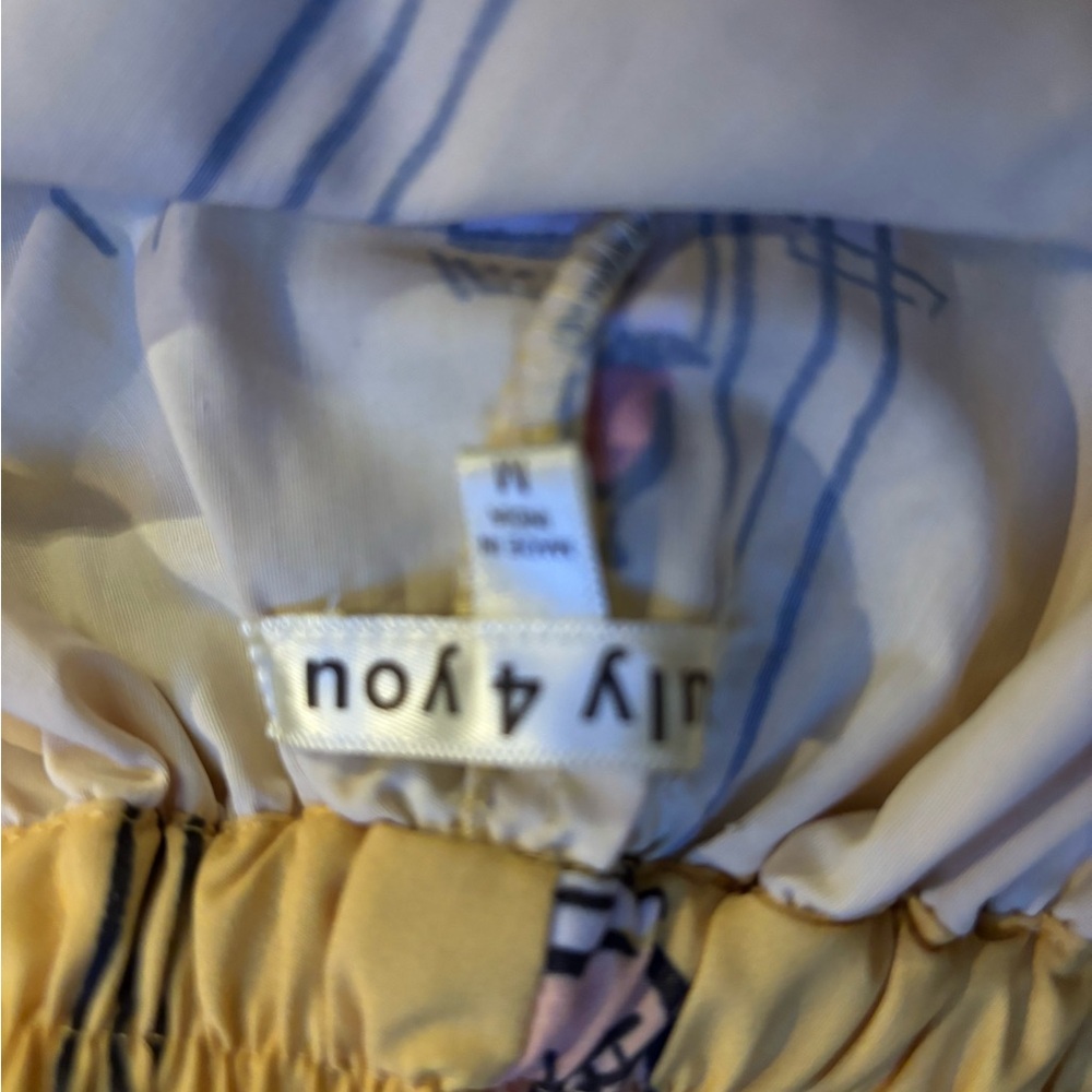 Scenic Print A-Line Skirt in Yellow - Picture 4 of 4